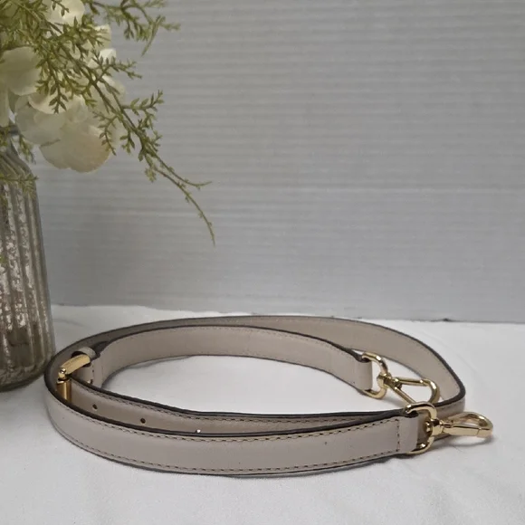 Michael Kors | Accessories | Michael Kors Cream And Gold  display picture 2